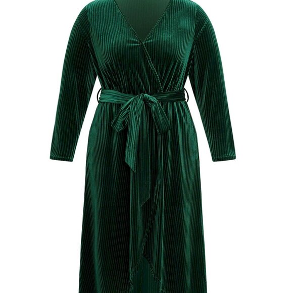 Velvet Rib Knit Wrap Hem Pocket Belted Dress Size 18-20 NWT by BloomChic - Picture 7 of 7